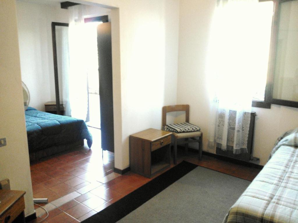Villa Bredina Sale Marasino Phòng bức ảnh